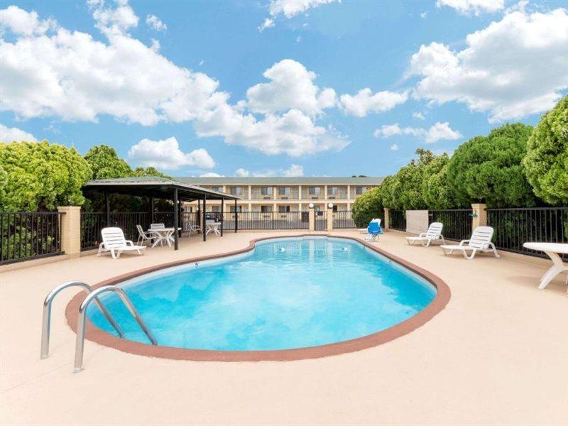 Days Inn By Wyndham Snyder Exterior foto